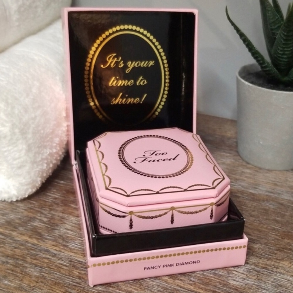 Too Faced Highlighter